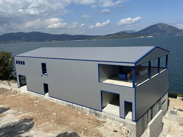 Διώροφο Κτίριο 900 τ.μ. Υγειομονικού Ενδιαφέροντος με Κατάψυξη